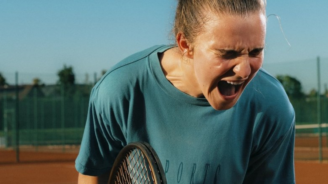 Julie bleibt still (2024)